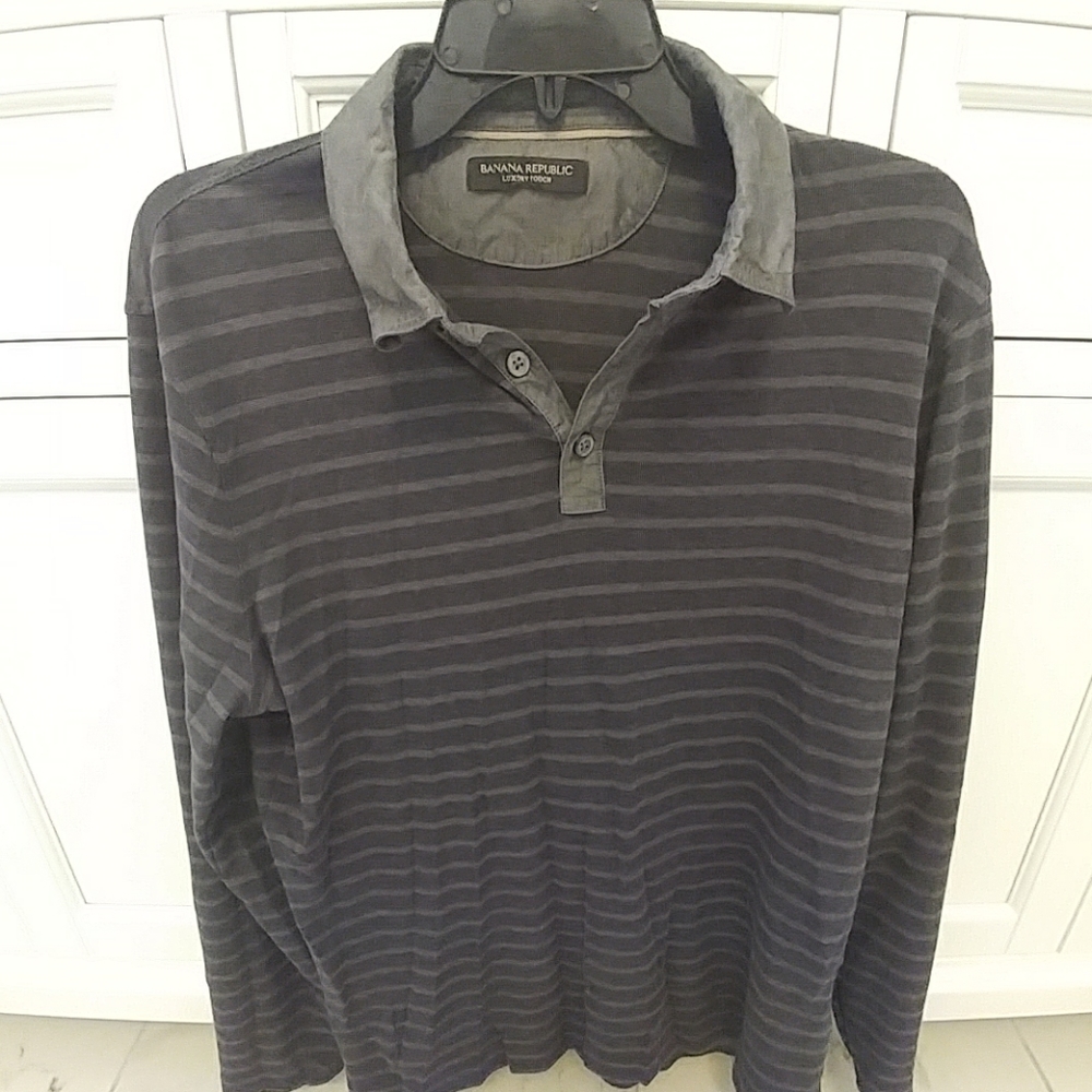 Banana republic luxury touch long sleeve button up